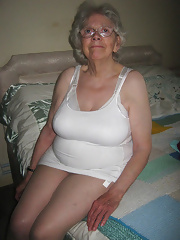 older lady twat porno photo