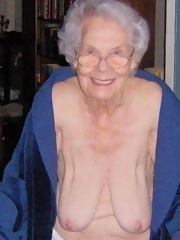 older lady twat sex photos
